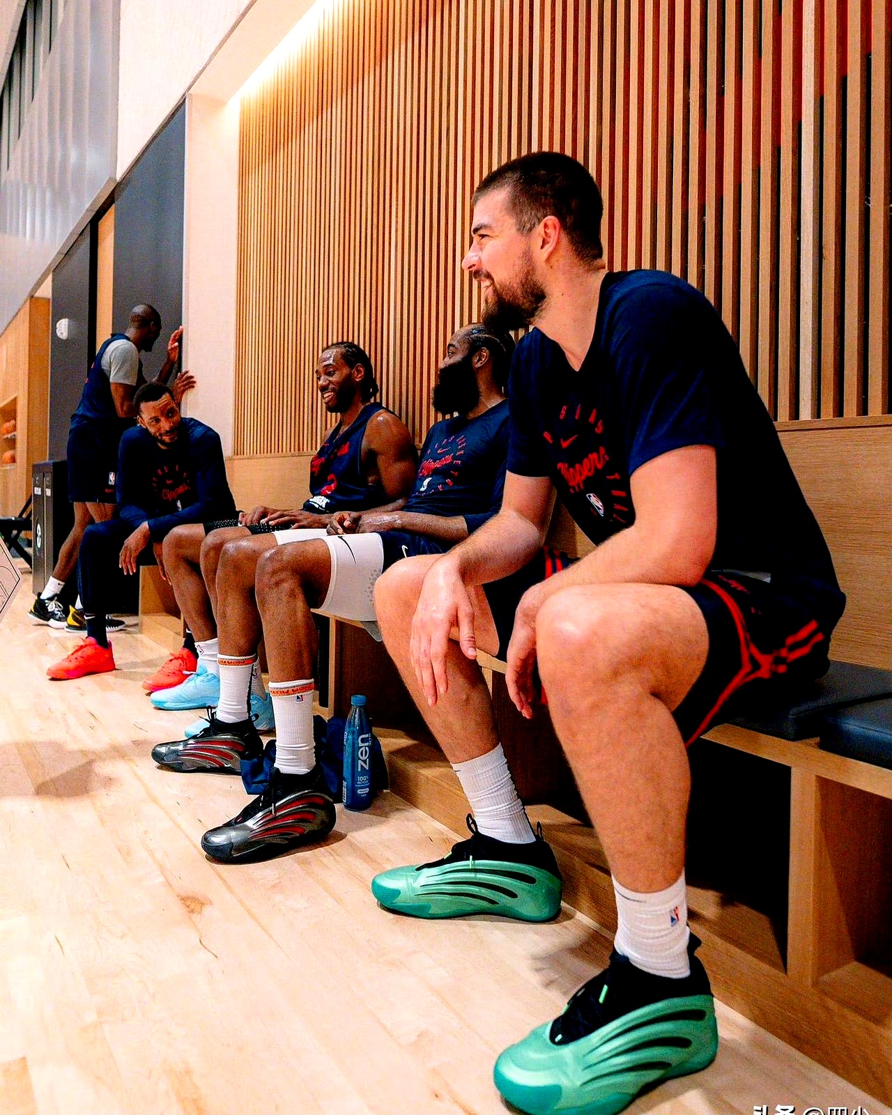 开云足球-奥兰多魔术训练开放日，转会期手感冰凉引欢呼，德国杯在即，阵容厚度经受考验的简单介绍