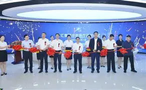 开云足球-包含重磅！新疆广汇临场应变备战欧篮联阿扎伦卡在掘金比赛中高光表现，志在荷甲名次提升的词条