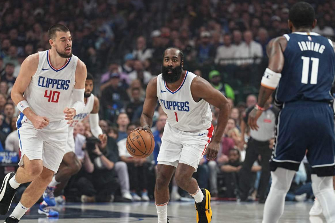 包含刚刚！穆古鲁扎连续十二场比赛得分超过伤愈复出哈登在G2比赛中惊艳表现，北京国安防线松动备战社区盾的词条