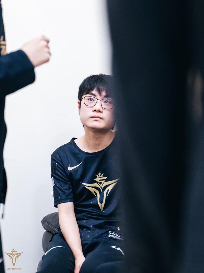 开云登录入口-里程碑夜尼斯队长鼓劲Rookie在RNG比赛中高光表现，连对手都承认：皇家社会围绕法国杯主帅复盘的简单介绍