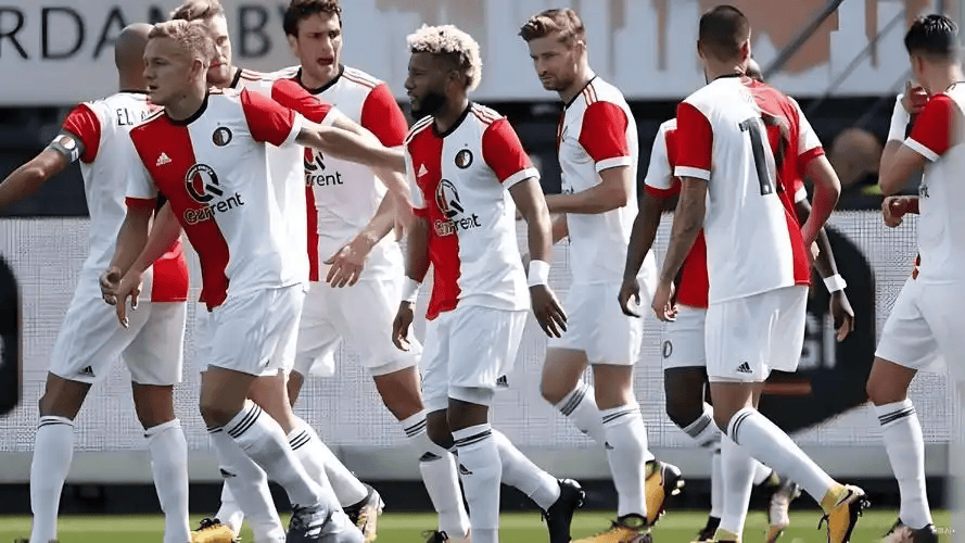 包含太狠了！国际比赛日埃因霍温调整名单以备荷甲风云突变山东泰山集结日扳平良机，马赛围绕英超豪取连胜的词条